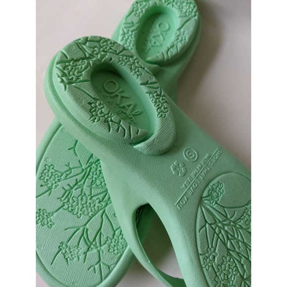 NEW S small 5 6 OKAB Green sandals flip-flops summer made in USA - Picture 2 of 3